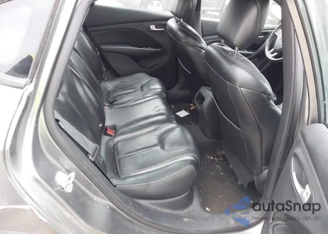 2013 Dodge Dart Limited z USA, uszkodzony, nr VIN 1C3CDFCH3DD285396